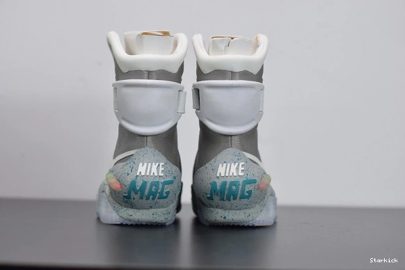 NIKE MAG 1218